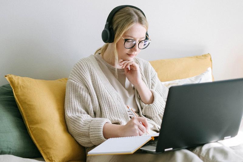 “With SkillSeek, I set my schedule and work when it suits me. Last quarter alone, I earned €15,000.” — Laura P., Spain
