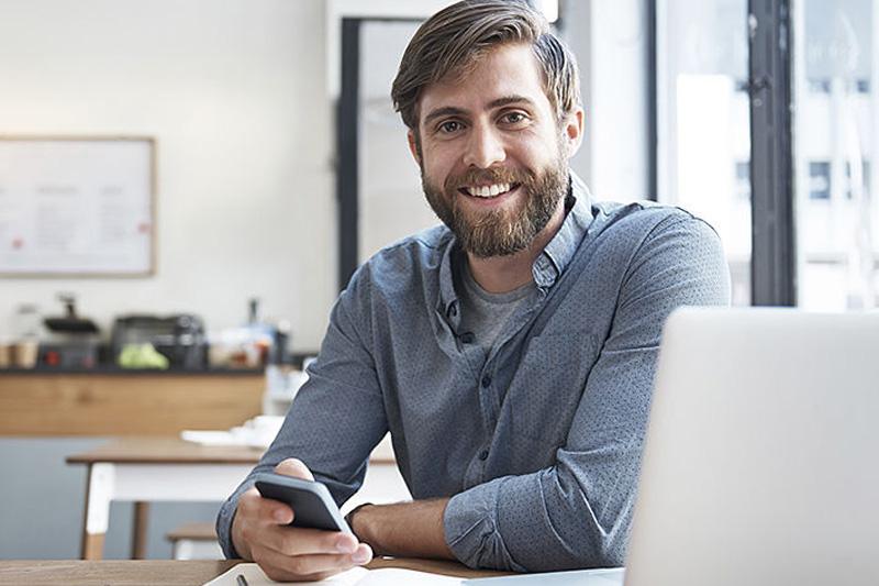 “Att matcha färdigheter med möjligheter är inte bara mitt jobb—det är min passion. Jag strävar efter excellens i varje placering.” - Lukas Schmidt, Tyskland